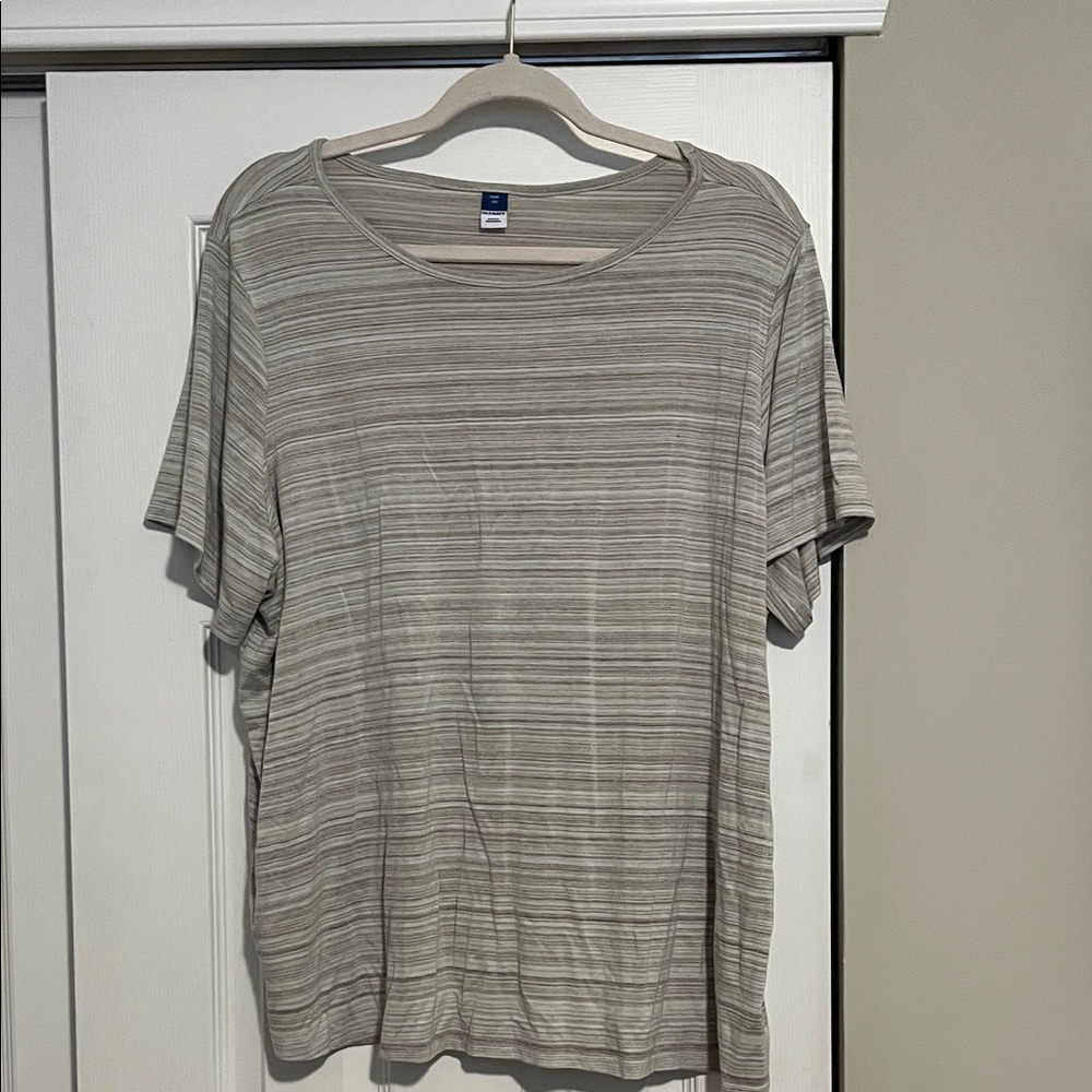 Old Navy Women's Striped Gray Tee